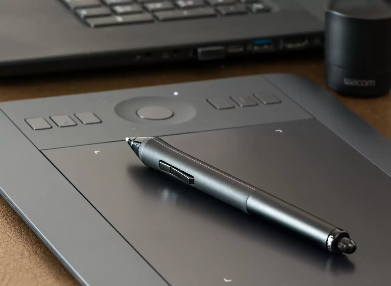 Smart Web Creative - Freelance Graphic Designer in Las Vegas